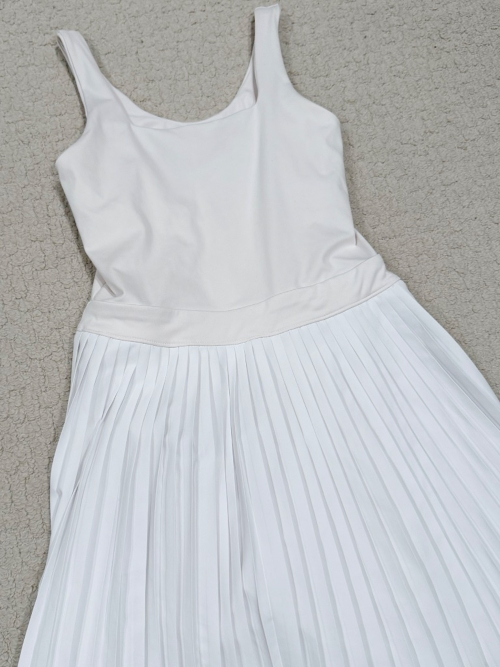 All In Motion Pleated Tennis Dress Size Small - Picture 4 of 13